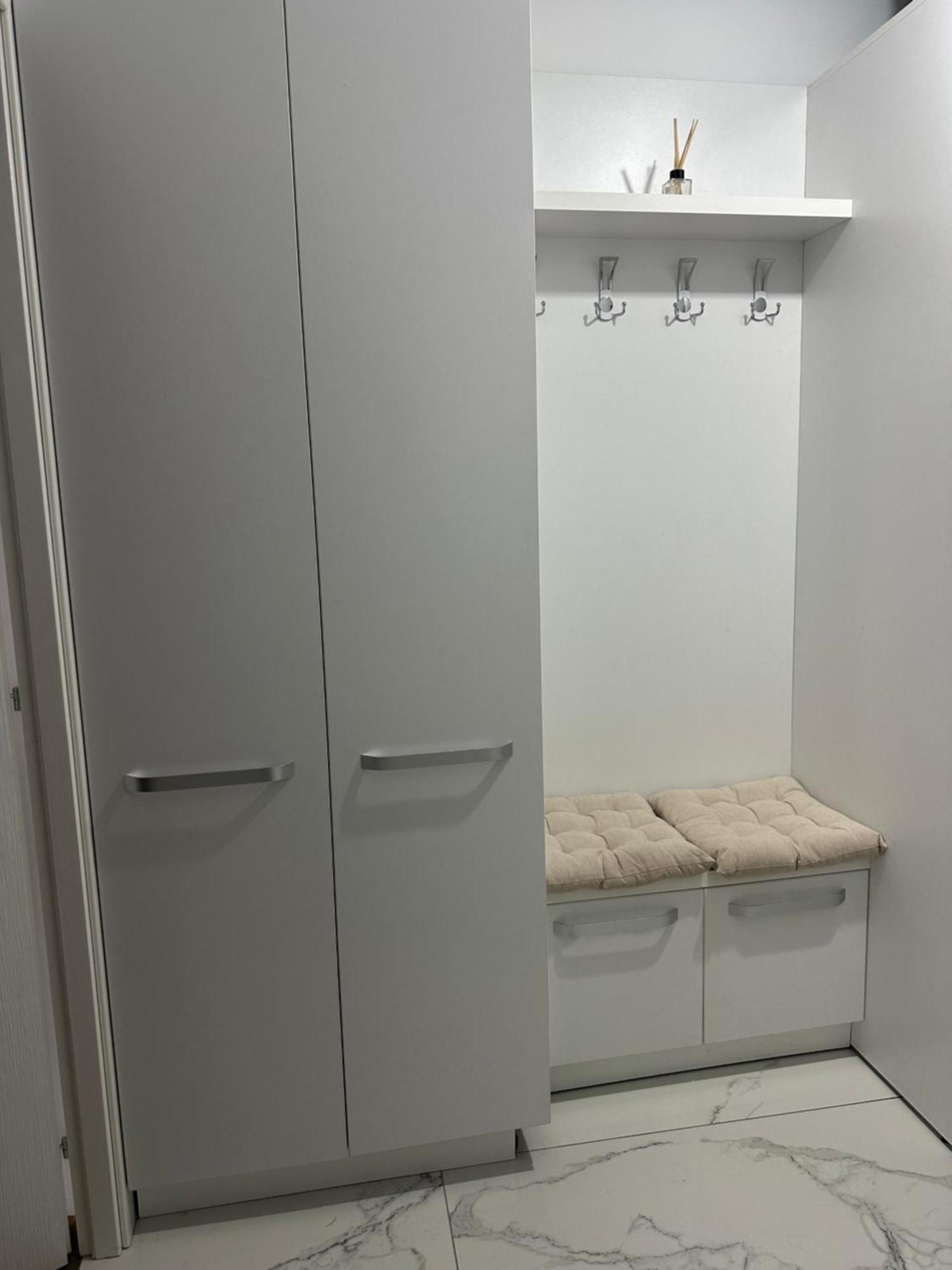 1 Room Apartment- Self Check In 24H Resita Exterior foto